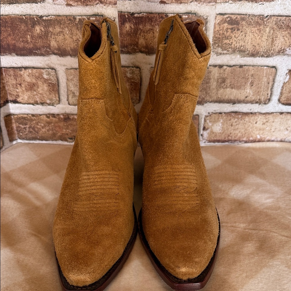 Tecovas The Daisy suede Booties 8.5 - Picture 2 of 9